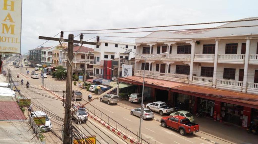 Lankham Hotel Pakse Luaran gambar